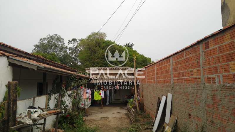 Casa à venda com 4 quartos, 150m² - Foto 11