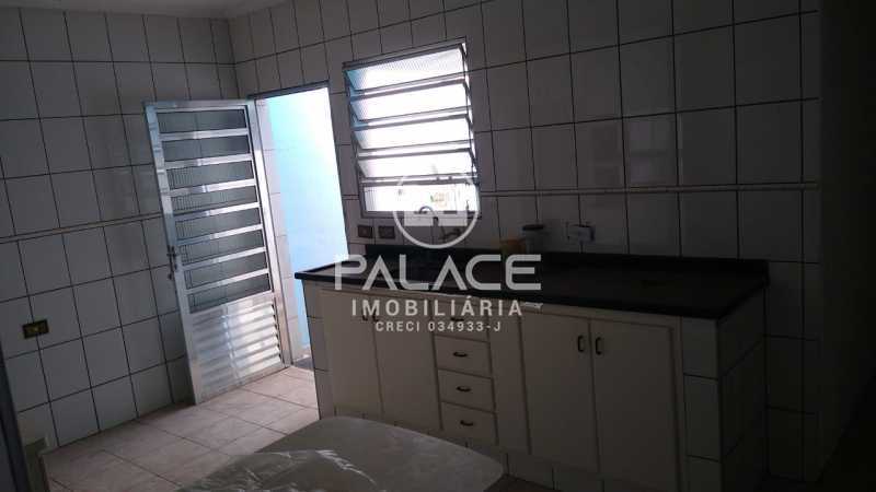 Casa à venda com 2 quartos, 110m² - Foto 17