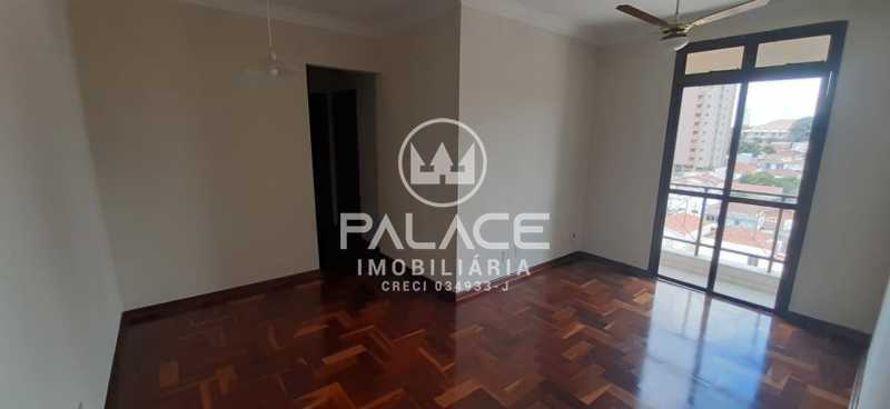 Apartamento à venda com 2 quartos, 72m² - Foto 1