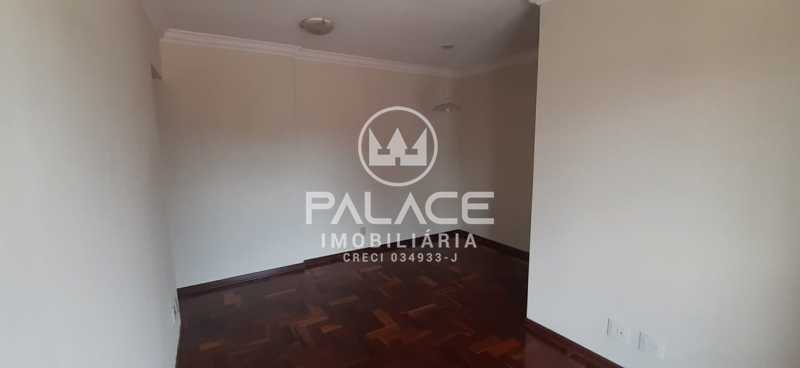 Apartamento à venda com 2 quartos, 72m² - Foto 3