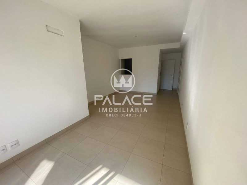 Apartamento à venda com 3 quartos, 108m² - Foto 2