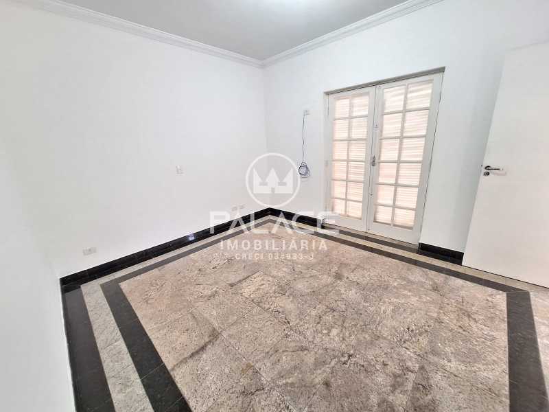 Casa de Condomínio para alugar com 4 quartos, 360m² - Foto 16