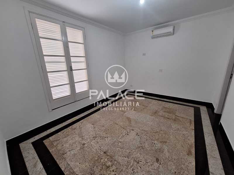 Casa de Condomínio para alugar com 4 quartos, 360m² - Foto 21