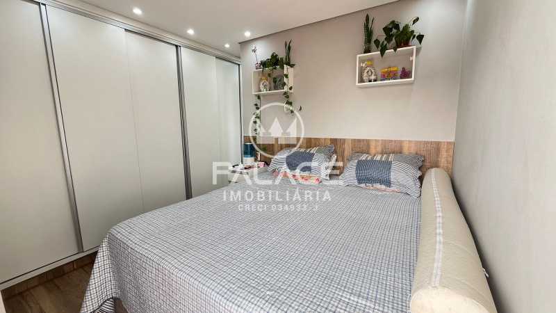 Casa à venda com 5 quartos, 150m² - Foto 13