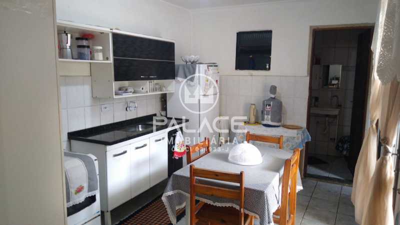 Casa à venda com 3 quartos, 129m² - Foto 13