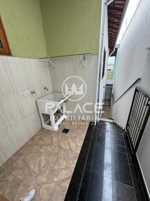 Casa à venda com 2 quartos, 120m² - Foto 11