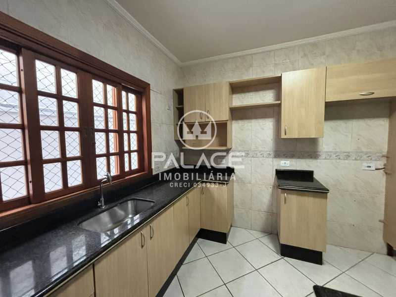 Casa à venda com 2 quartos, 120m² - Foto 22