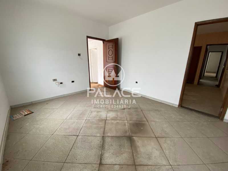 Casa à venda com 2 quartos, 108m² - Foto 3