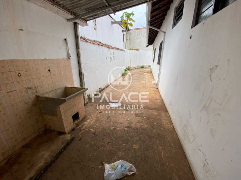 Casa à venda com 2 quartos, 108m² - Foto 12