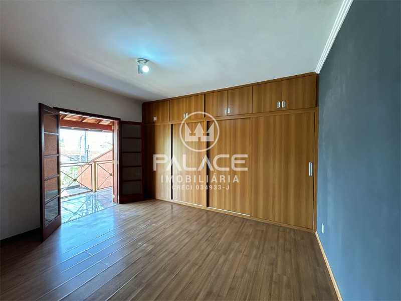 Casa à venda com 4 quartos, 250m² - Foto 11