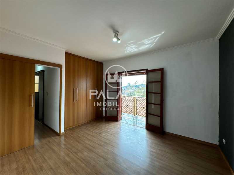 Casa à venda com 4 quartos, 250m² - Foto 17