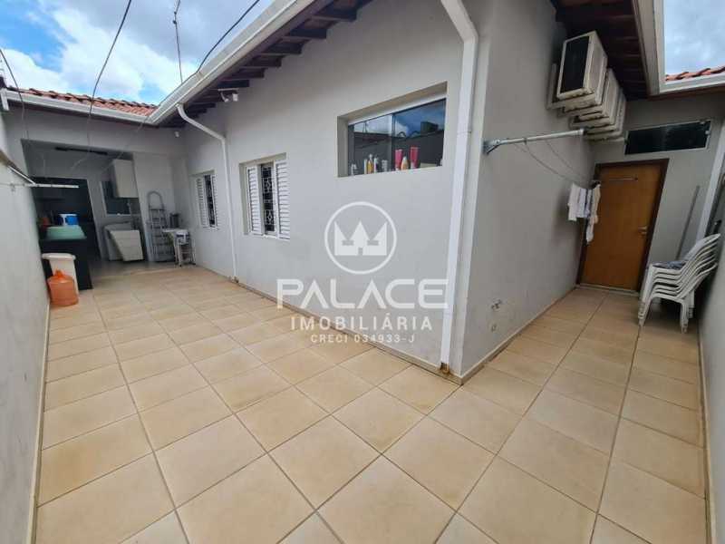 Casa à venda com 3 quartos, 260m² - Foto 15