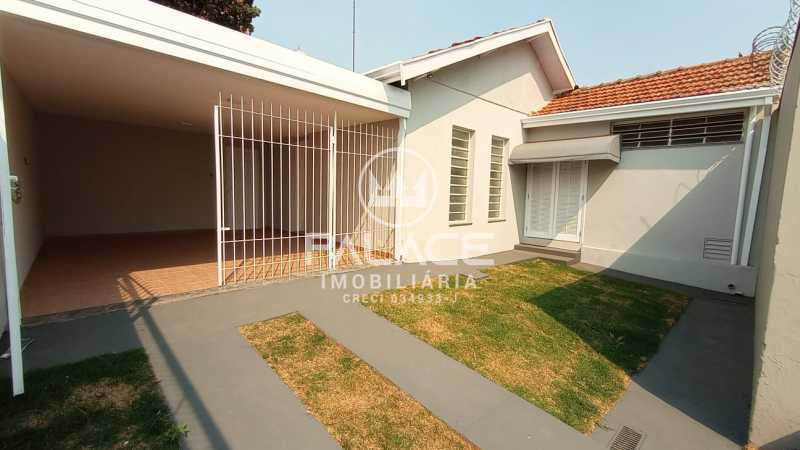 Casa à venda com 4 quartos, 190m² - Foto 1