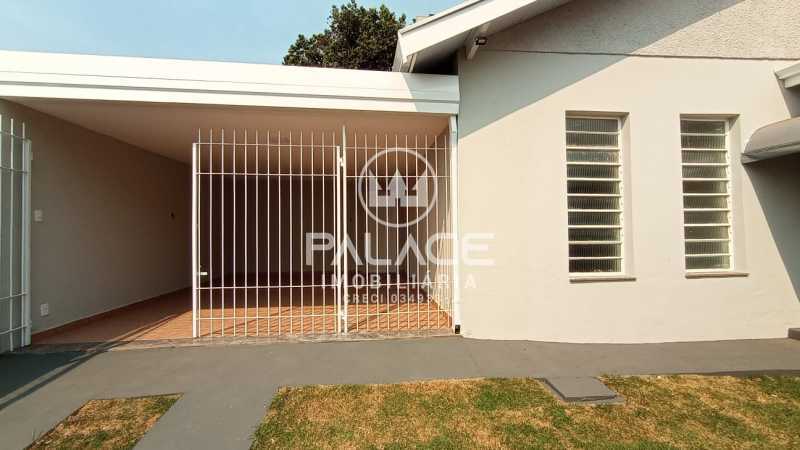 Casa à venda com 4 quartos, 190m² - Foto 2