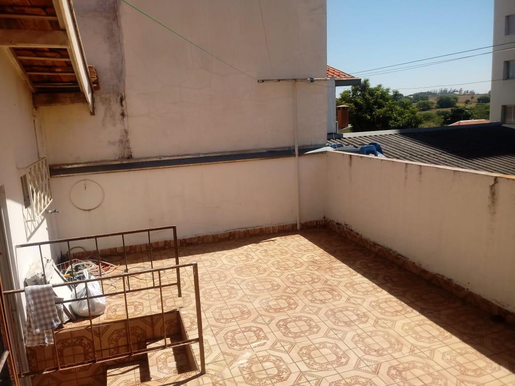 Casa à venda com 2 quartos, 150m² - Foto 8