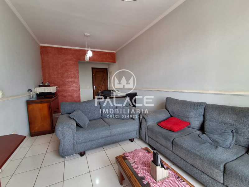 Apartamento à venda com 2 quartos, 76m² - Foto 1