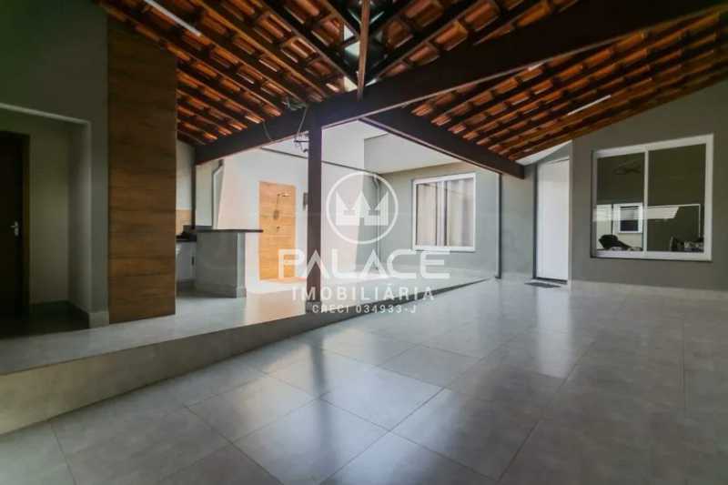 Casa à venda com 3 quartos, 144m² - Foto 2