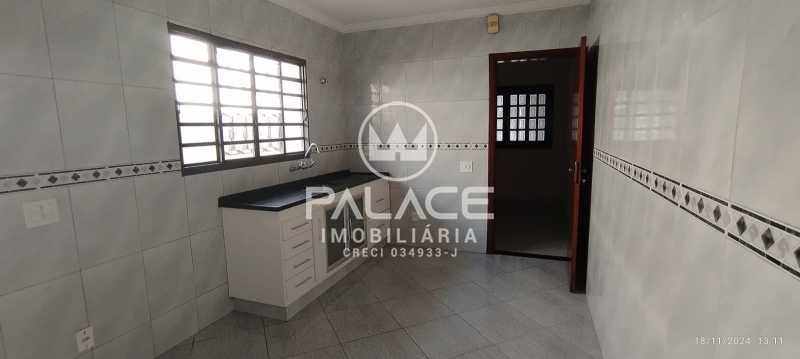 Casa para alugar com 3 quartos, 97m² - Foto 12