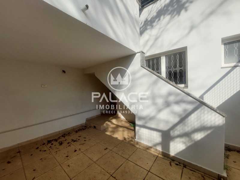 Casa Comercial à venda com 4 quartos, 181m² - Foto 11