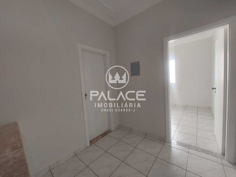 Casa Comercial à venda com 4 quartos, 181m² - Foto 15