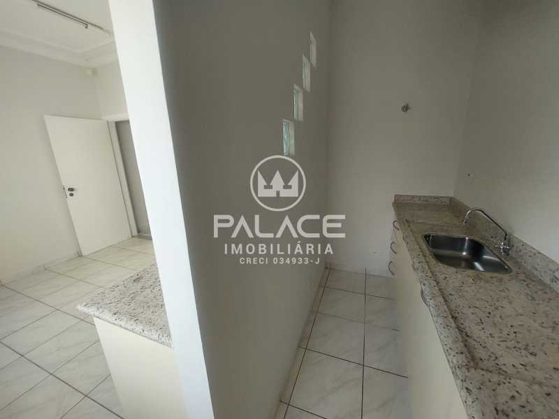 Casa Comercial à venda com 4 quartos, 181m² - Foto 21