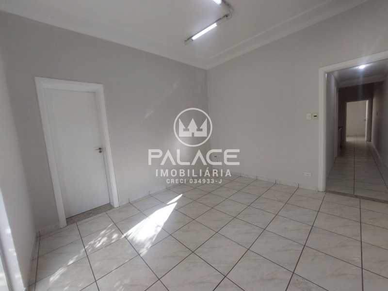 Casa Comercial à venda com 4 quartos, 181m² - Foto 26