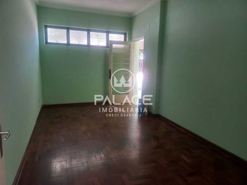 Casa para alugar com 3 quartos, 220m² - Foto 4