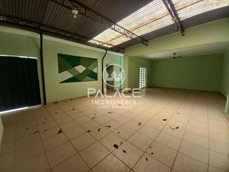 Casa para alugar com 3 quartos, 220m² - Foto 21