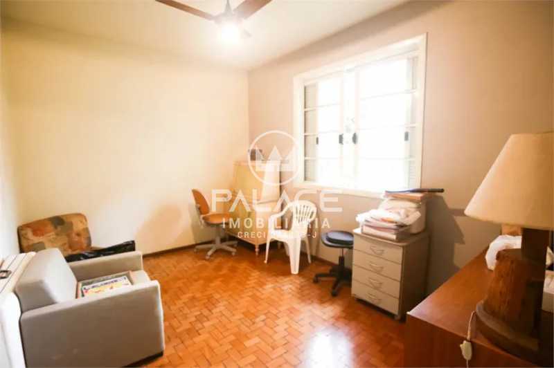 Casa à venda com 4 quartos, 300m² - Foto 12