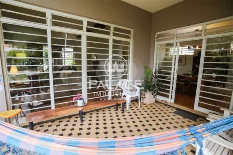 Casa à venda com 4 quartos, 300m² - Foto 15