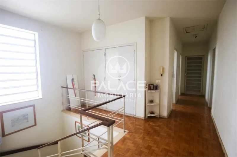 Casa à venda com 4 quartos, 300m² - Foto 18