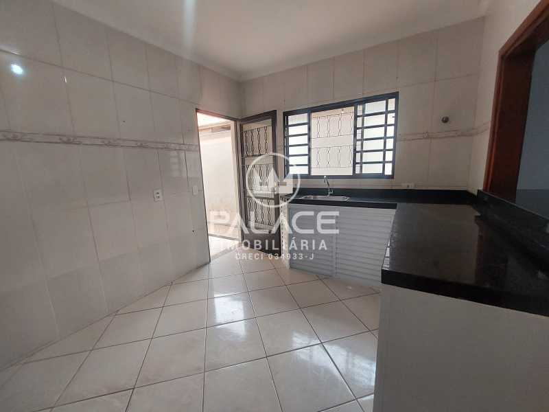 Casa à venda com 3 quartos, 87m² - Foto 4