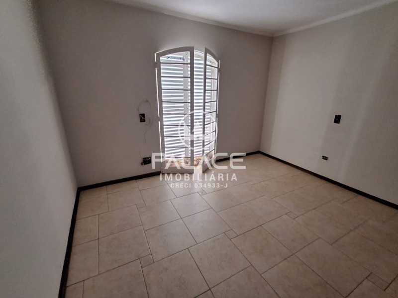 Casa à venda com 4 quartos, 355m² - Foto 14