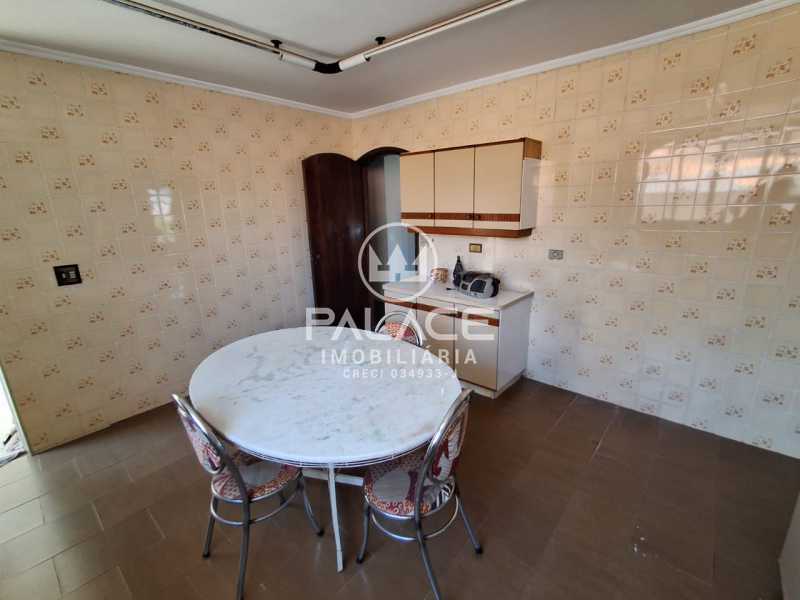 Casa à venda com 4 quartos, 355m² - Foto 13