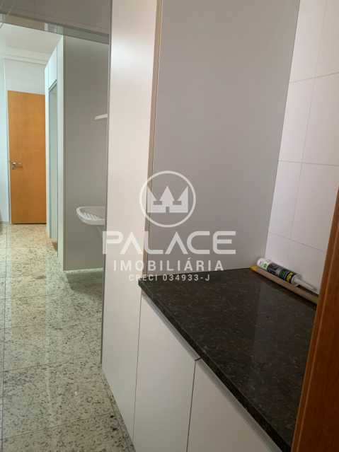 Apartamento para alugar com 3 quartos, 138m² - Foto 12