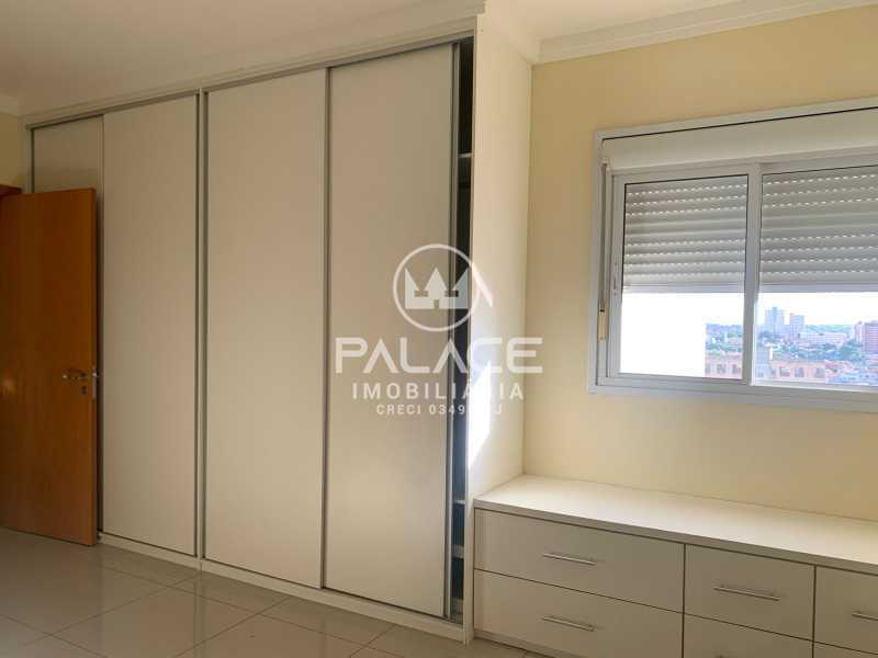 Apartamento para alugar com 3 quartos, 138m² - Foto 15