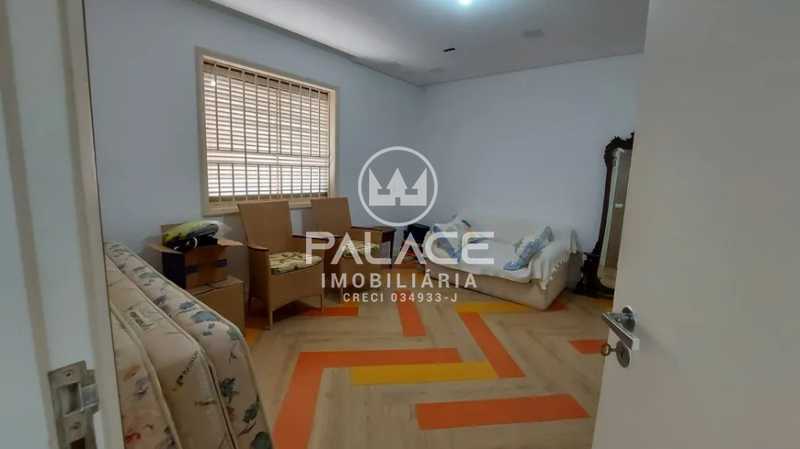 Casa à venda com 4 quartos, 580m² - Foto 14