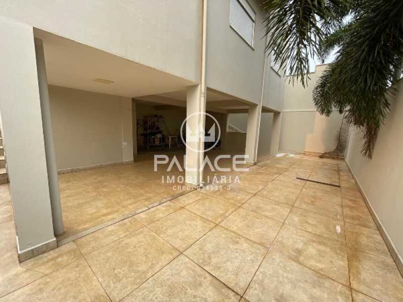 Casa de Condomínio à venda com 3 quartos, 337m² - Foto 9