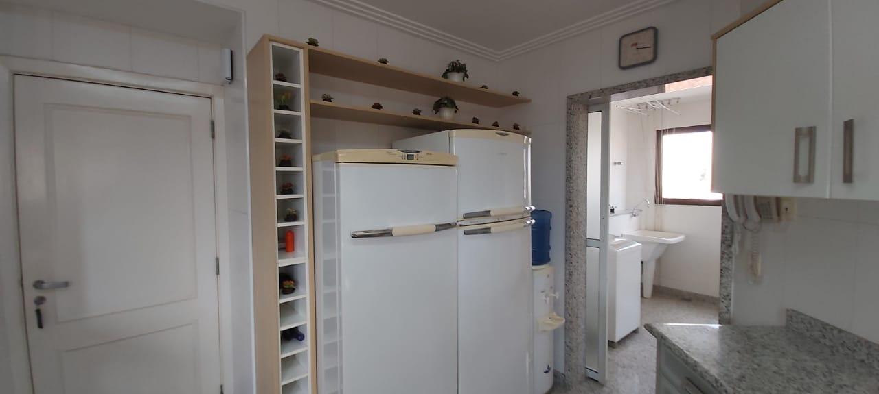 Apartamento à venda com 4 quartos, 256m² - Foto 10