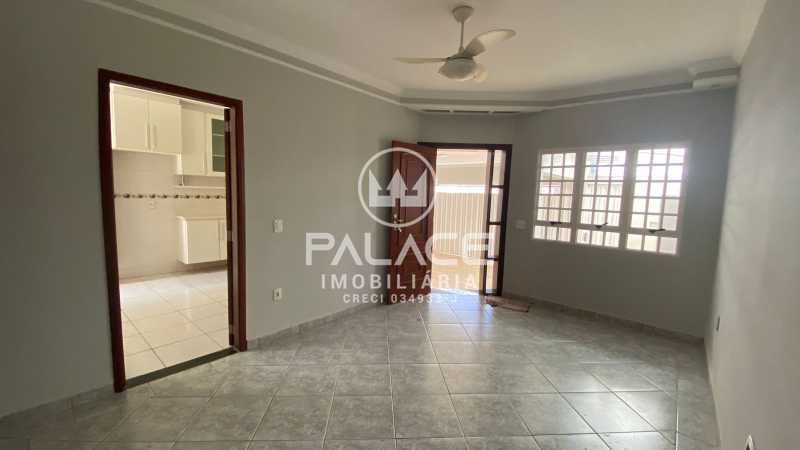 Casa à venda com 3 quartos, 105m² - Foto 5