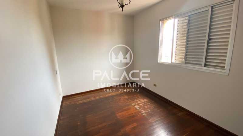 Apartamento à venda com 2 quartos, 78m² - Foto 3