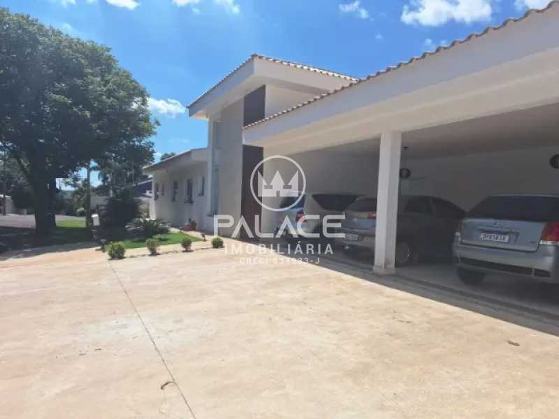 Casa de Condomínio à venda com 4 quartos, 315m² - Foto 1