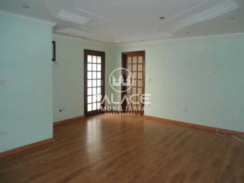 Casa à venda com 3 quartos, 170m² - Foto 1