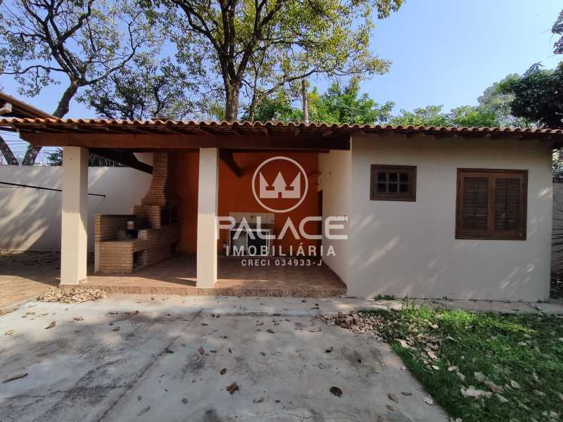 Casa à venda com 3 quartos, 221m² - Foto 5