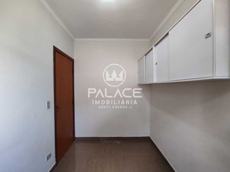 Casa à venda com 3 quartos, 221m² - Foto 22