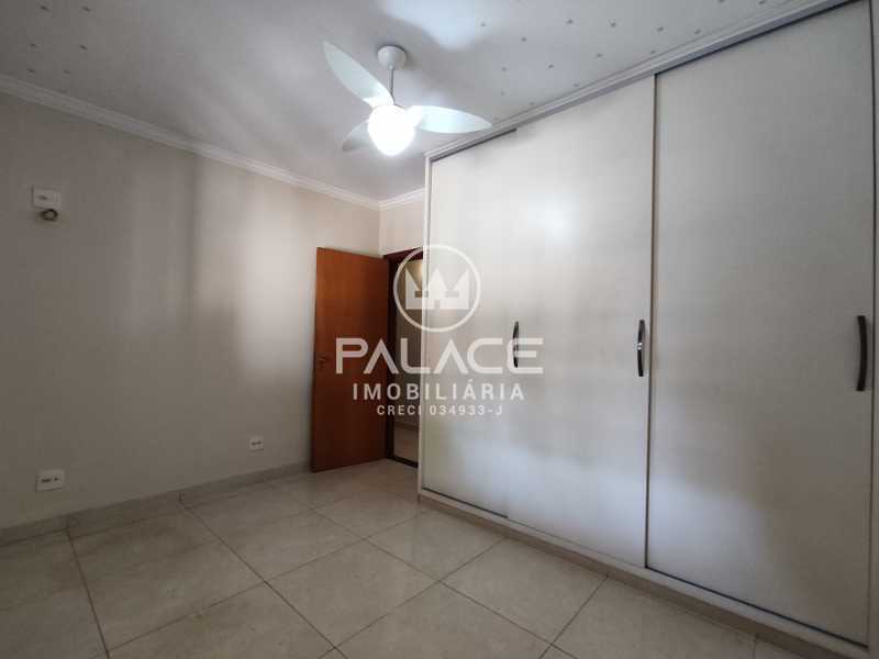 Casa à venda com 3 quartos, 221m² - Foto 24