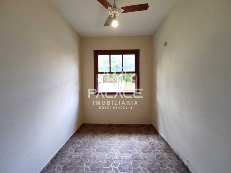 Casa à venda com 3 quartos, 221m² - Foto 10