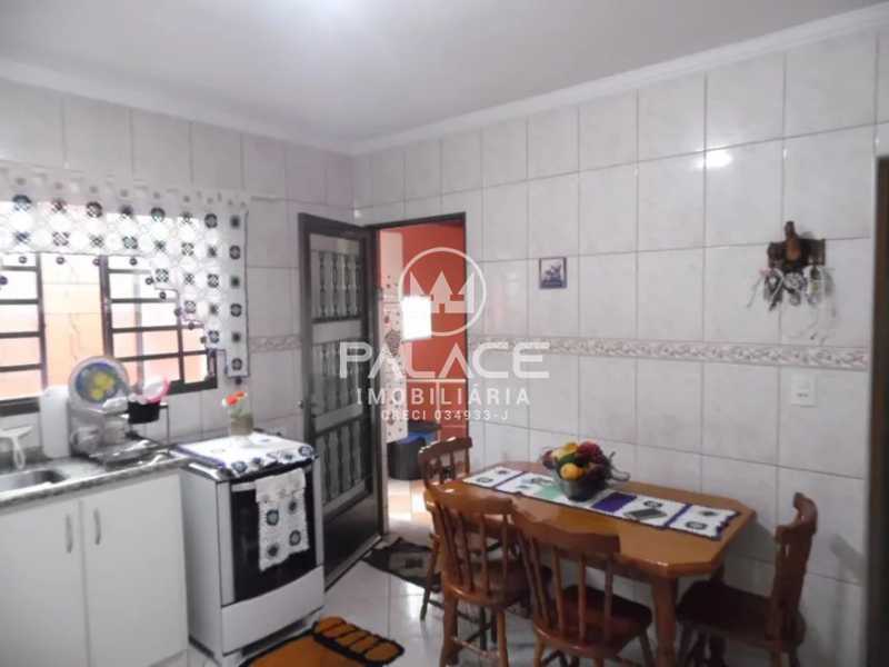 Casa à venda com 2 quartos, 96m² - Foto 4