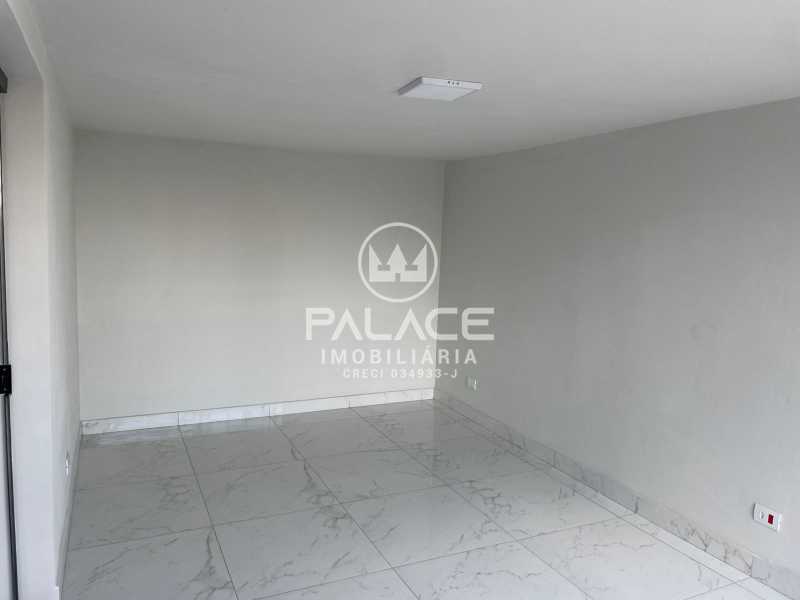 Casa Comercial para alugar com 4 quartos, 159m² - Foto 3