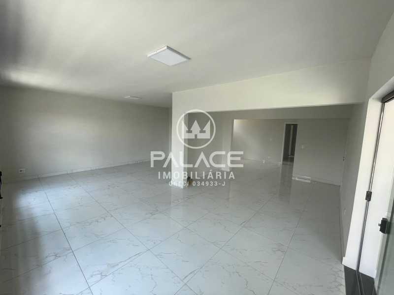 Casa Comercial para alugar com 4 quartos, 159m² - Foto 4